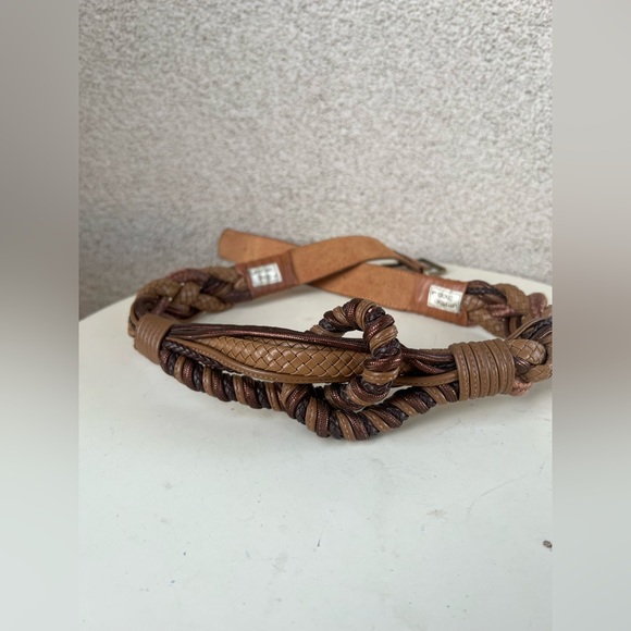 Vintage preppy browns leather braided waist belt fits 30-35” by Leather Shop main image 9